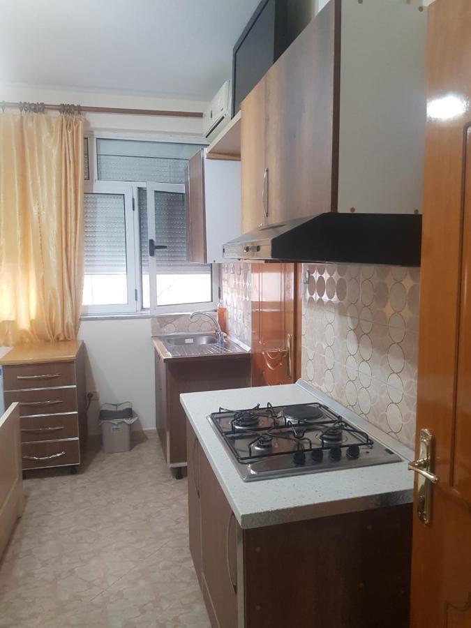 Pazari_ri_studio